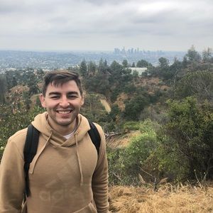 Meet your Posher, Carlos